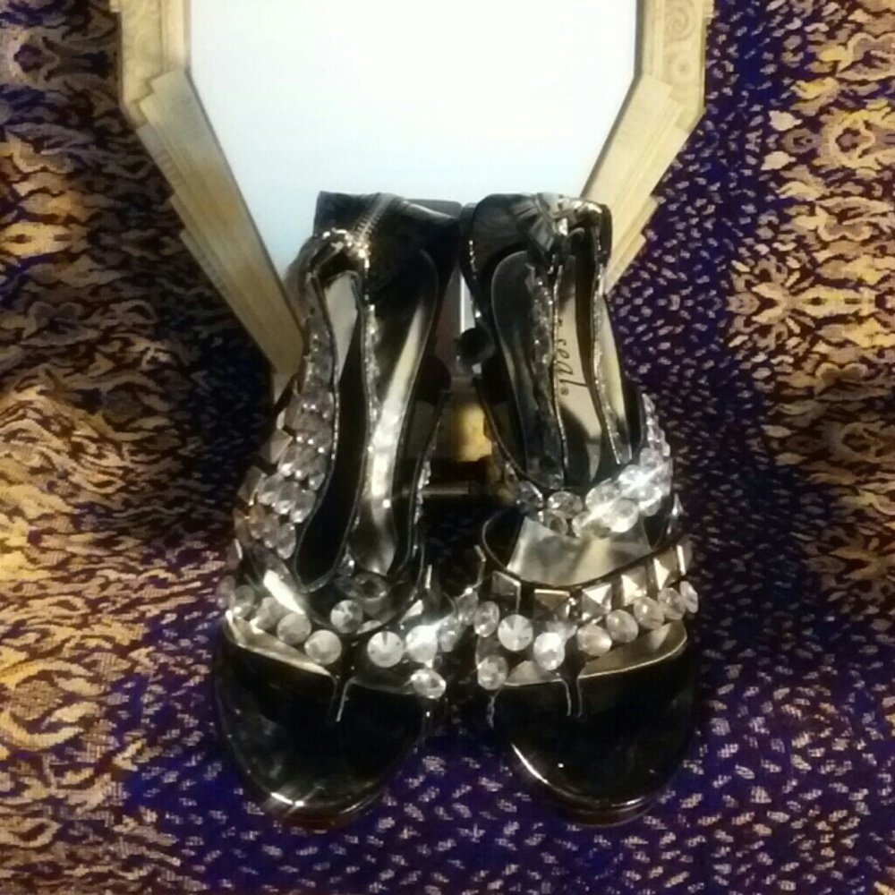 Ladies Slang back high heels
